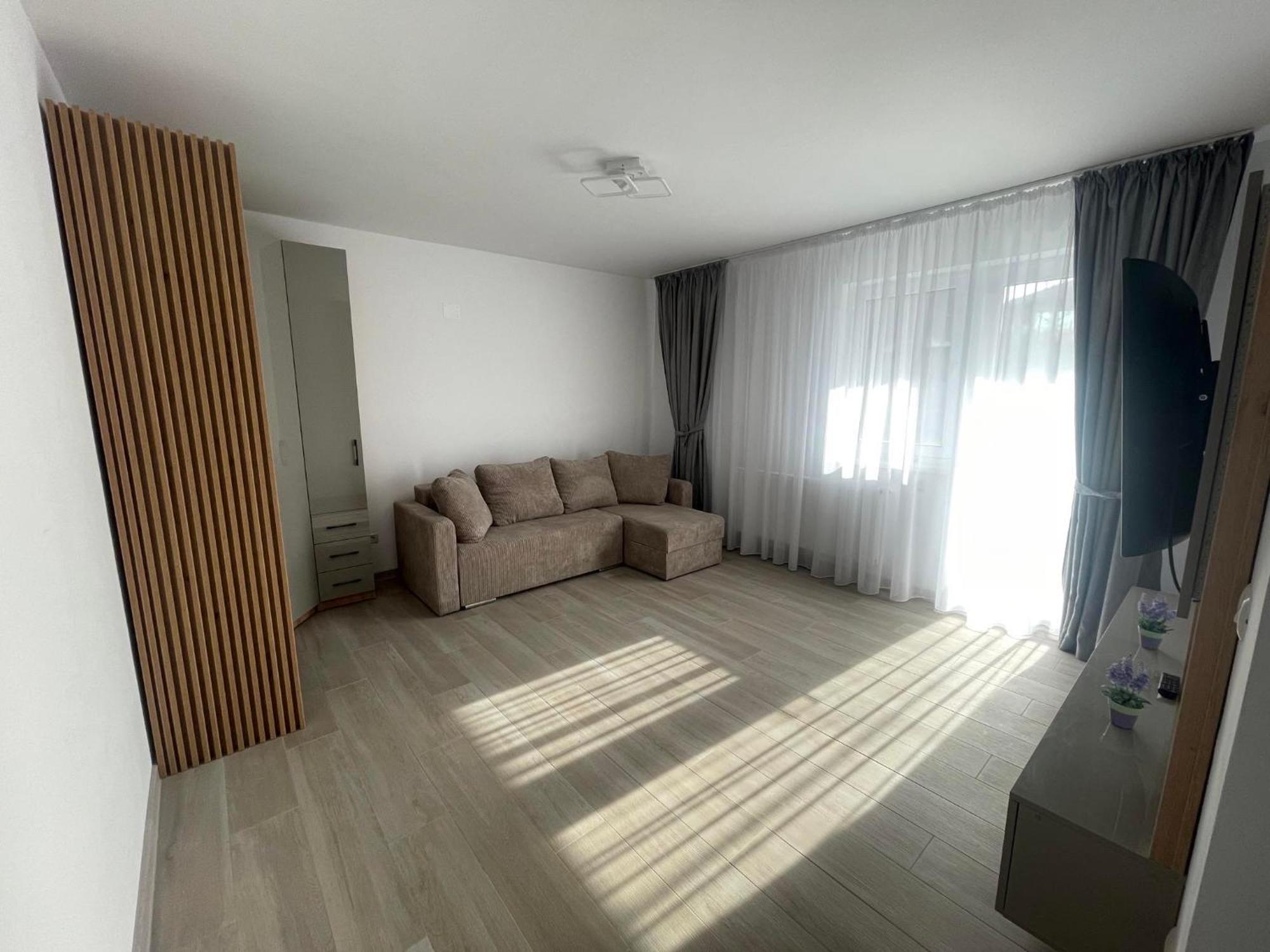 Luxury Apartment Πιτέστι Εξωτερικό φωτογραφία